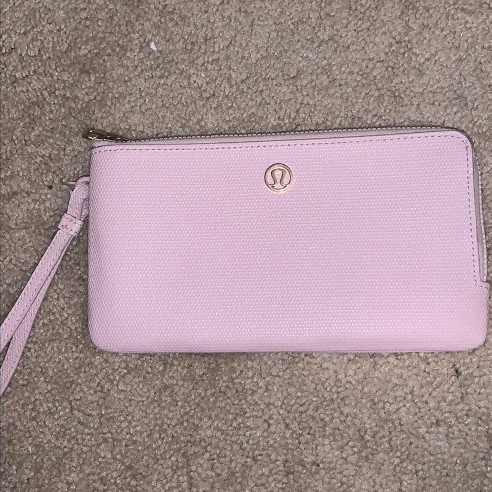lululemon hand wallet
